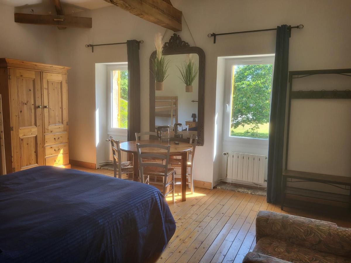 Domaine De La Sarrotte Bed & Breakfast Saugon Dış mekan fotoğraf