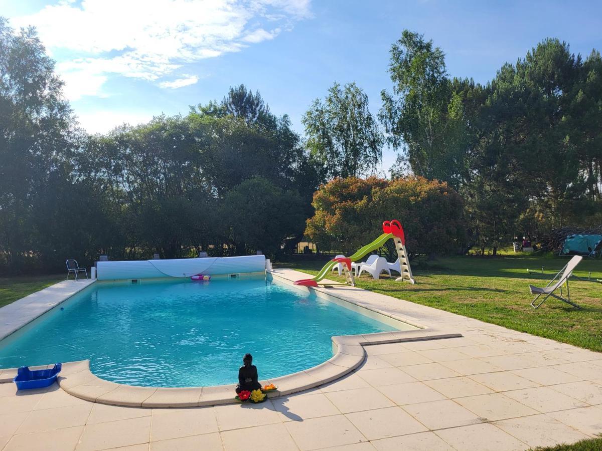 Domaine De La Sarrotte Bed & Breakfast Saugon Dış mekan fotoğraf