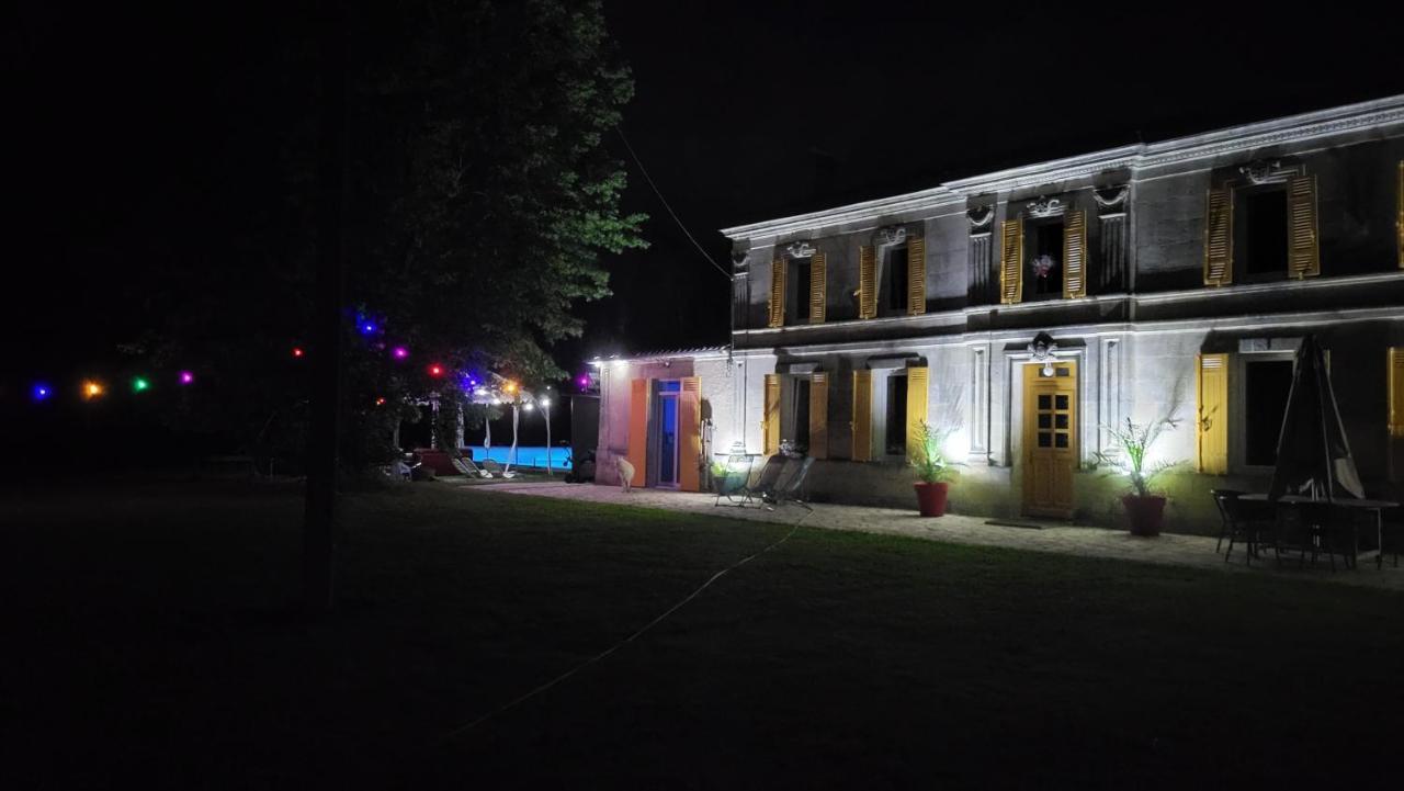 Domaine De La Sarrotte Bed & Breakfast Saugon Dış mekan fotoğraf