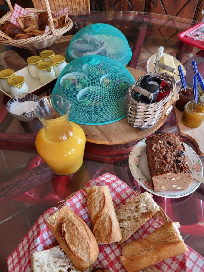 Domaine De La Sarrotte Bed & Breakfast Saugon Dış mekan fotoğraf