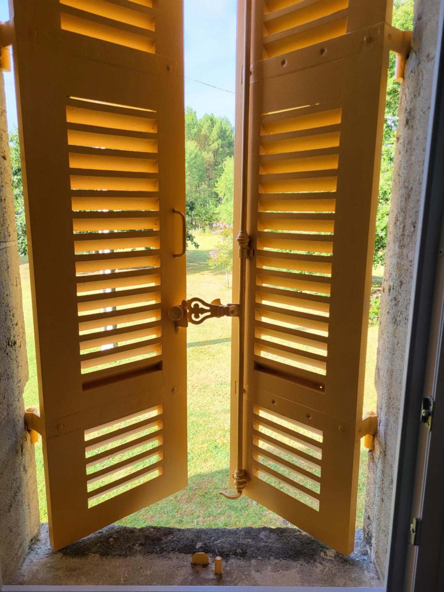 Domaine De La Sarrotte Bed & Breakfast Saugon Dış mekan fotoğraf